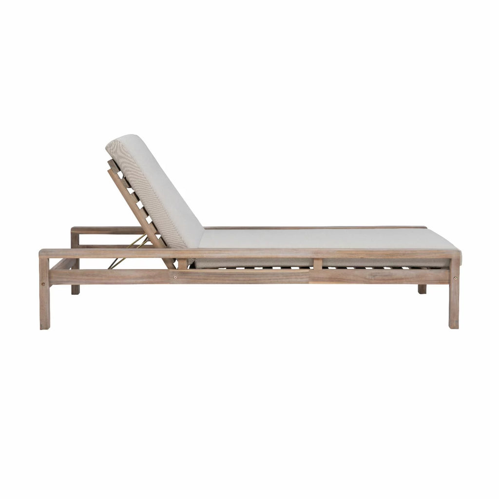 Chaise Lounger K187