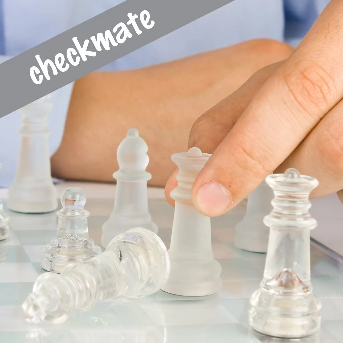 12 inch Glass Chess Set with 32 Frosted Clear Pieces U86479