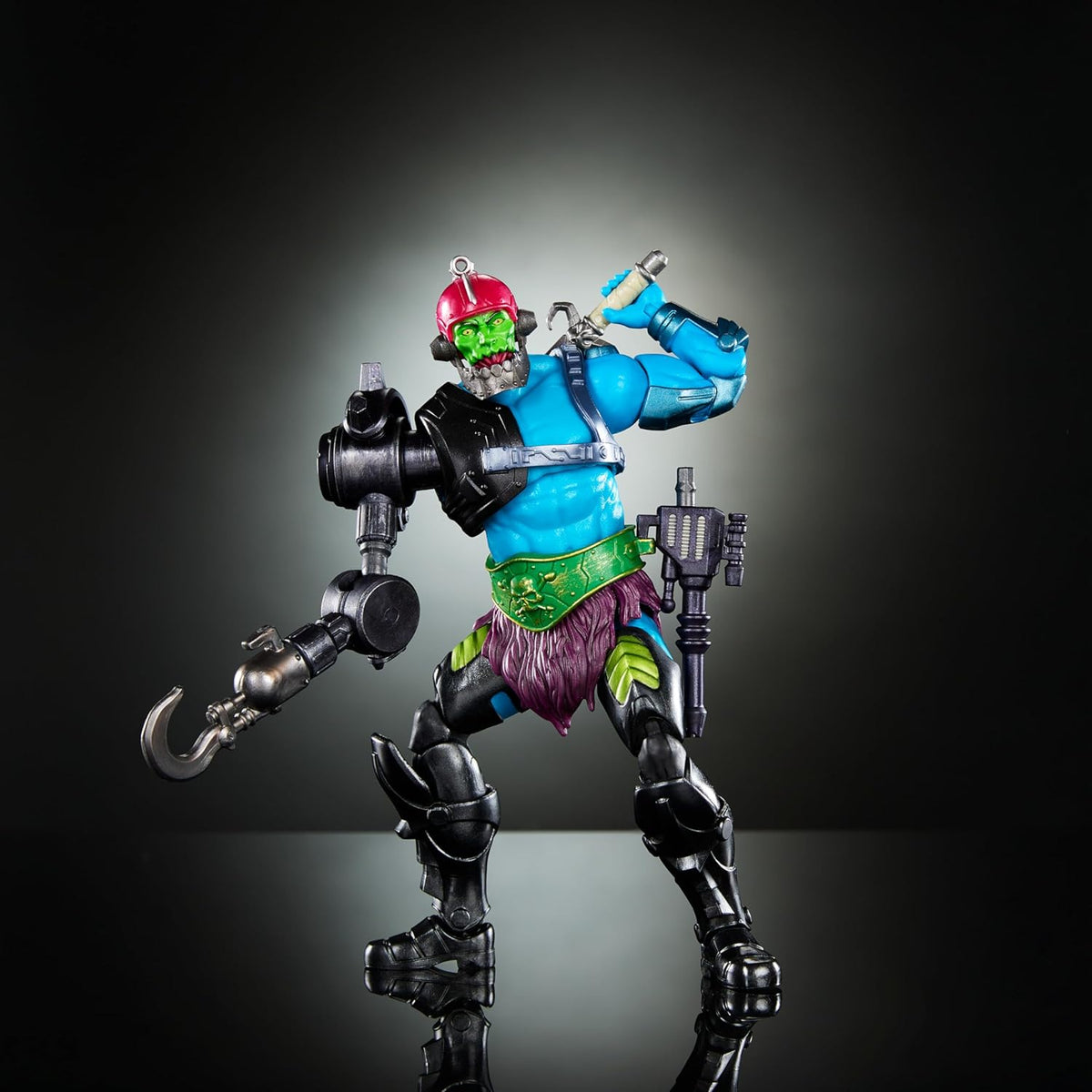 Trap Jaw Action Figure with 30 Articulations & Multiple Accessories P86890