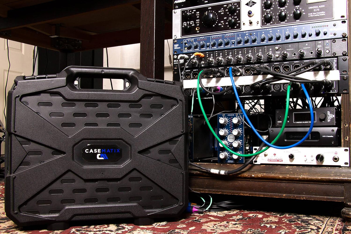 Hard Case Compatible with 12 Handheld Microphone System, Case Only P1128