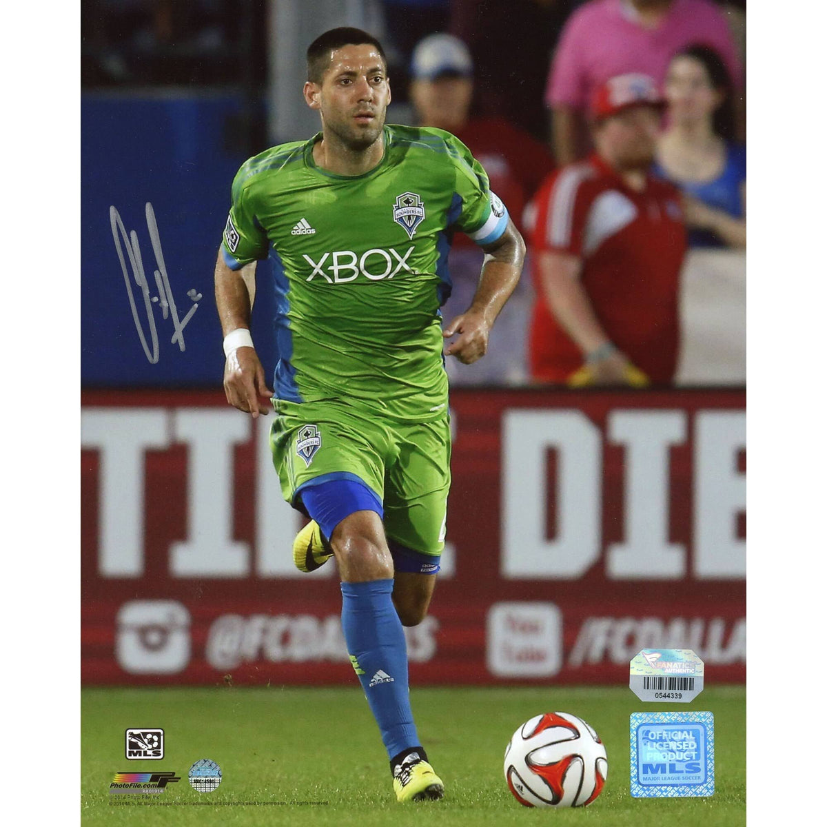 Autographed 8 x 10 Photograph O2531