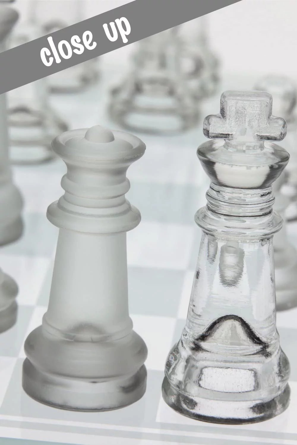 12 inch Glass Chess Set with 32 Frosted Clear Pieces U86479