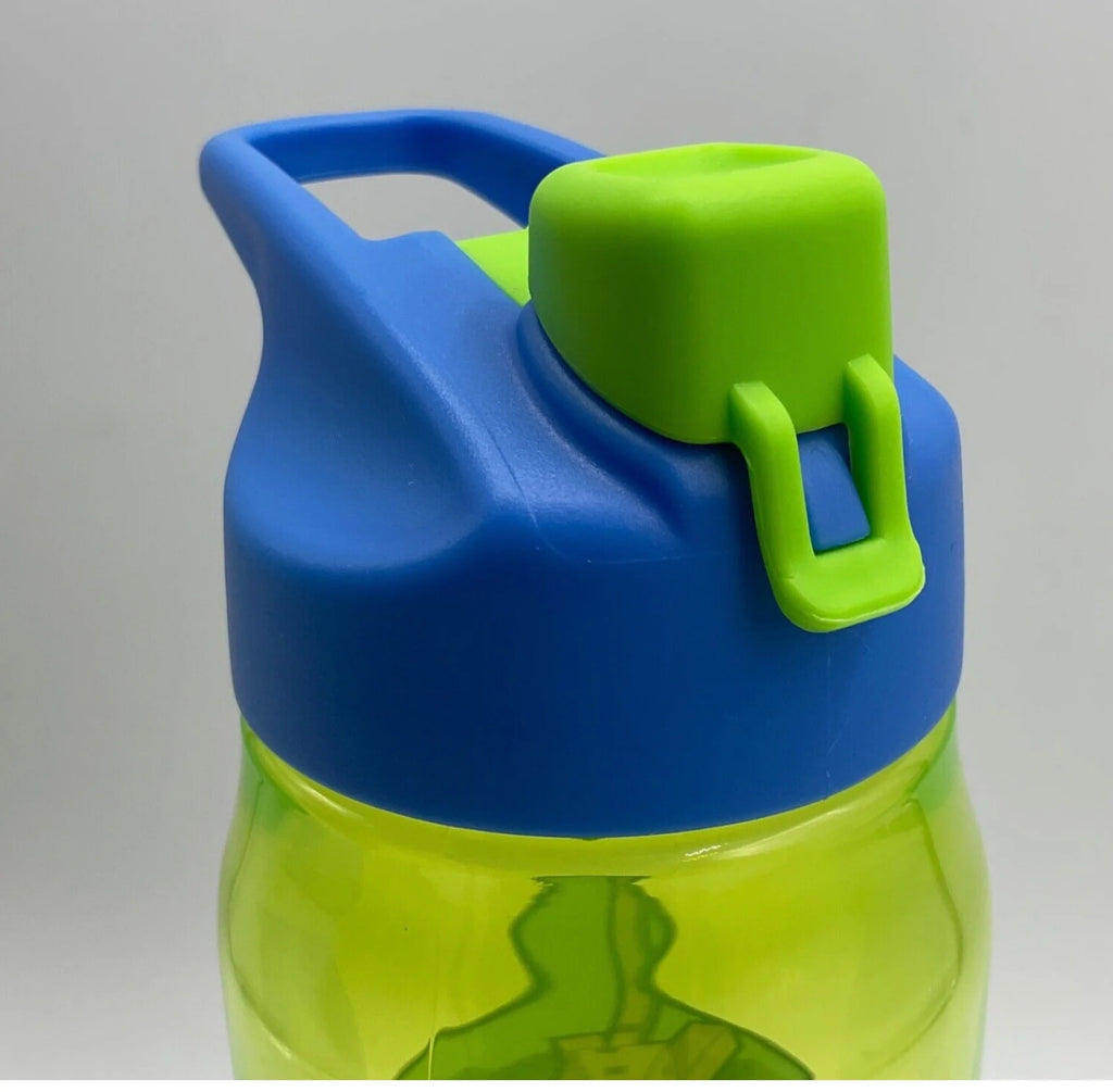 Green Water Bottle 20 oz Reusable Plastic H58794