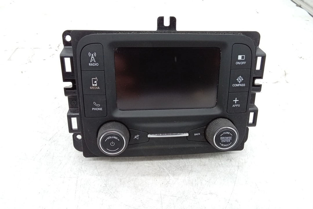Pre-Owned 2016 Jeep Renegade Touch Screen Satellite Radio Display N7757