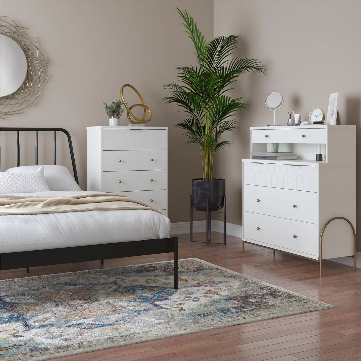 White 4 Drawer Dresser with Hutch P658352