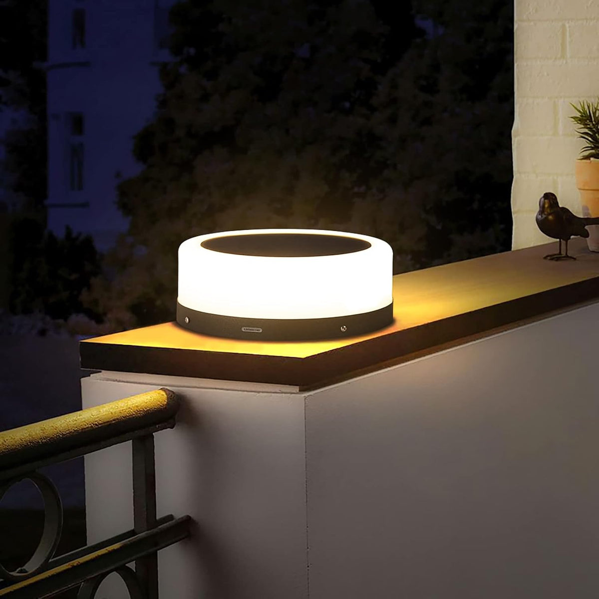 Outdoor Solar Post Cap Light N366