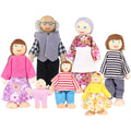 Wooden Dolls Playset Set of 7 People Z687