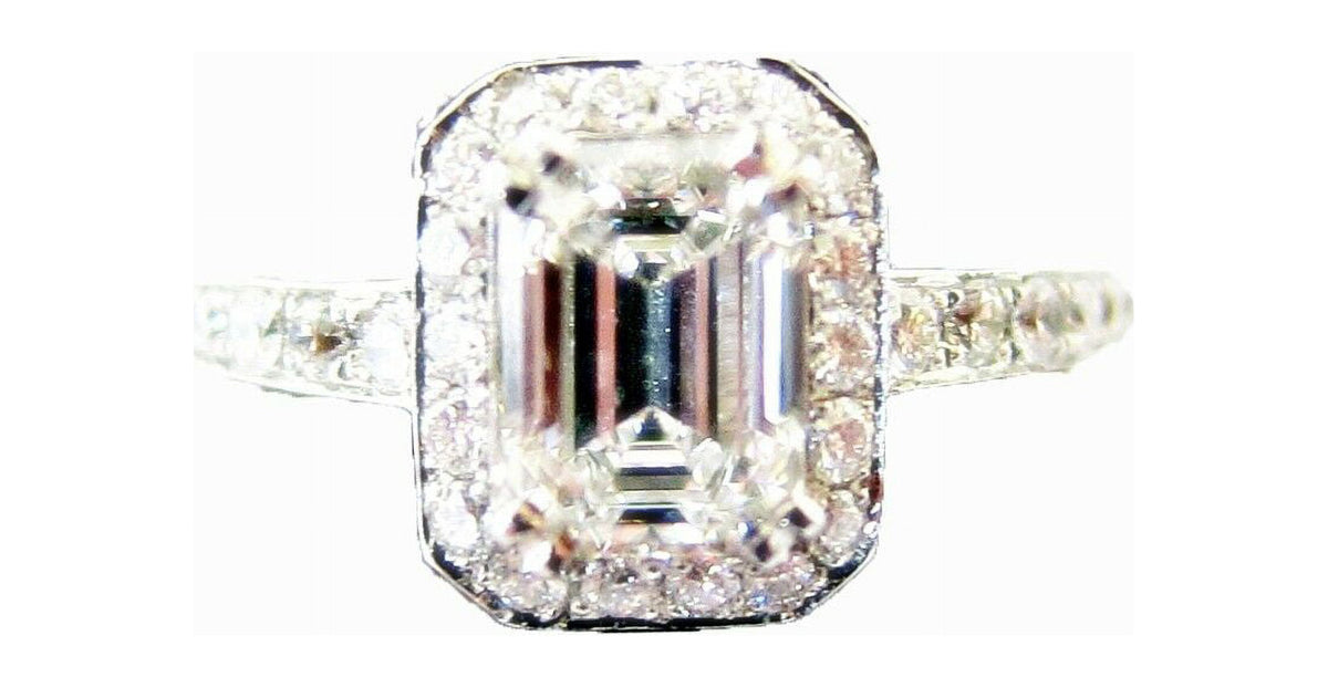 Emerald Shape Diamond and Round Diamond Engagement Ring N5481