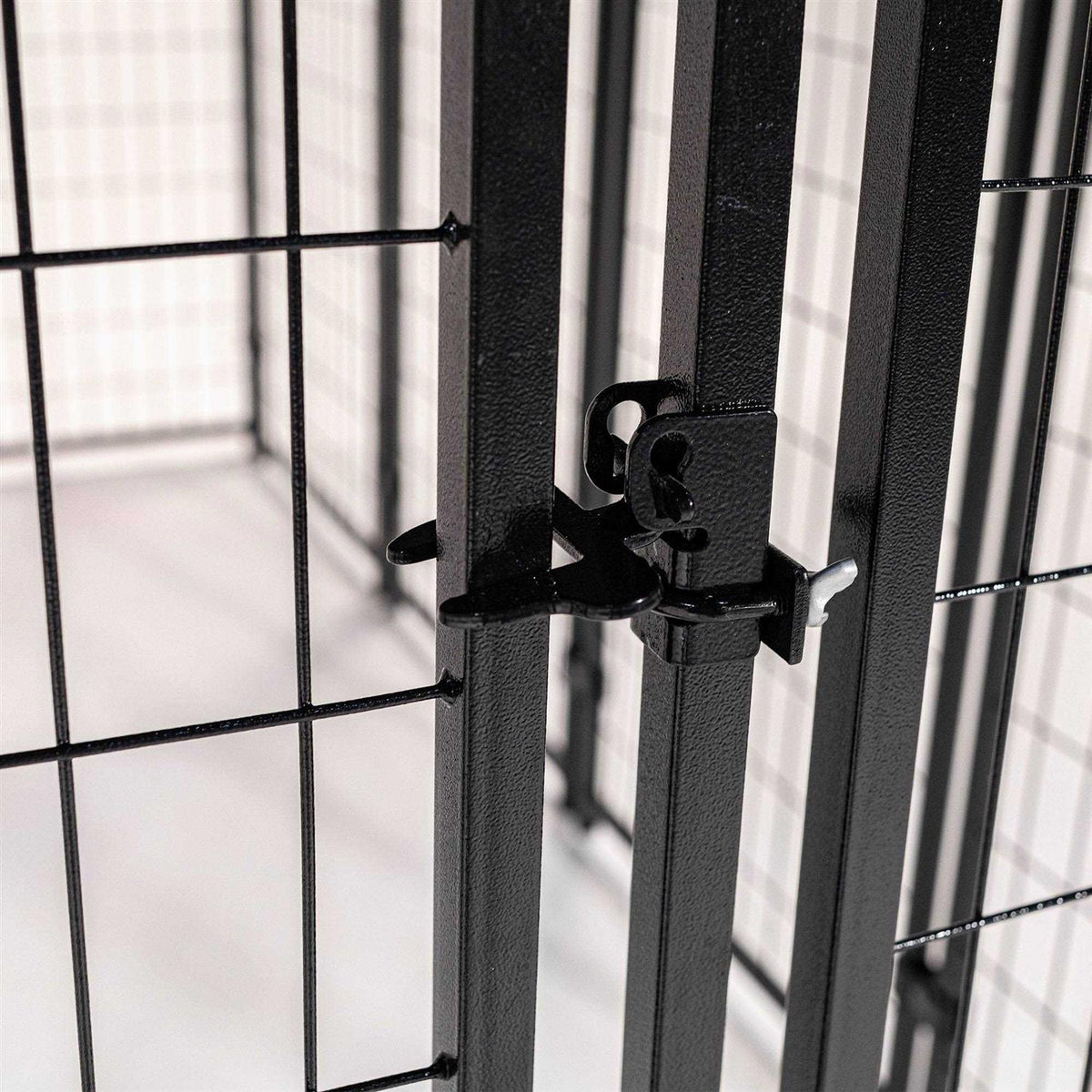 Dog Kennel E243